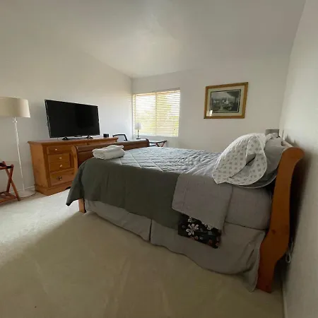 Ploy Apartment Monterey Park Exterior photo