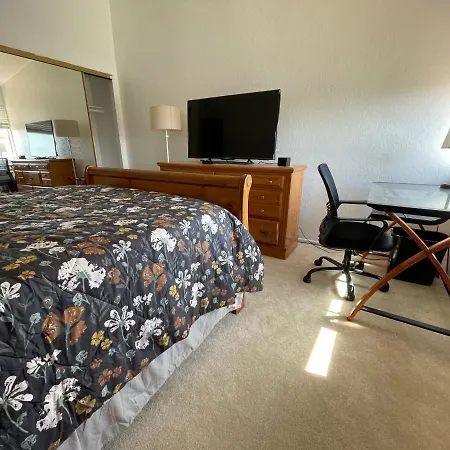 Ploy Apartment Monterey Park Exterior photo